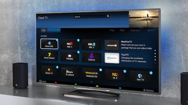 Cloud TV erweitert das Fernsehen um eine neue Dimension: Hunderte von lokalen, nationalen, internationalen und Special-Interest-Kanälen werden über das Internet auf die Philips Smart TVs gestreamt.