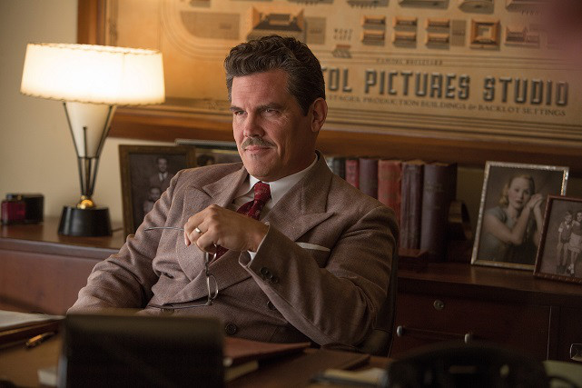 Eddie Mannix (Josh Brolin) ist professioneller Problemlöser in Hollywood. (© Universal Pictures)