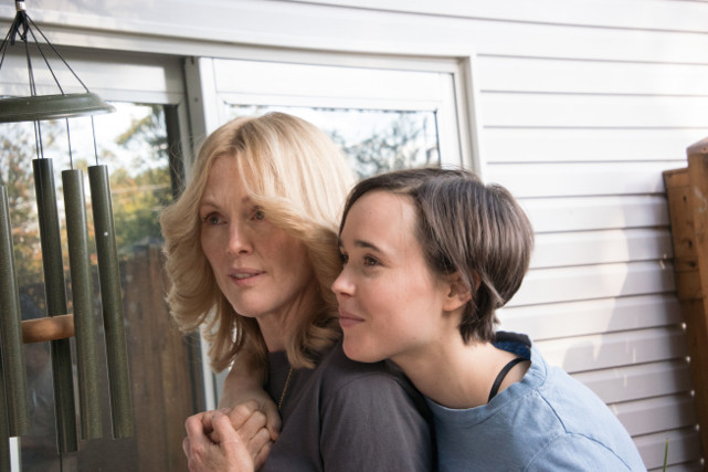 Laurel Hester (Julianne Moore) und Stacie Andree (Ellen Page) haben ihr Glück gefunden. (© Universum Film)