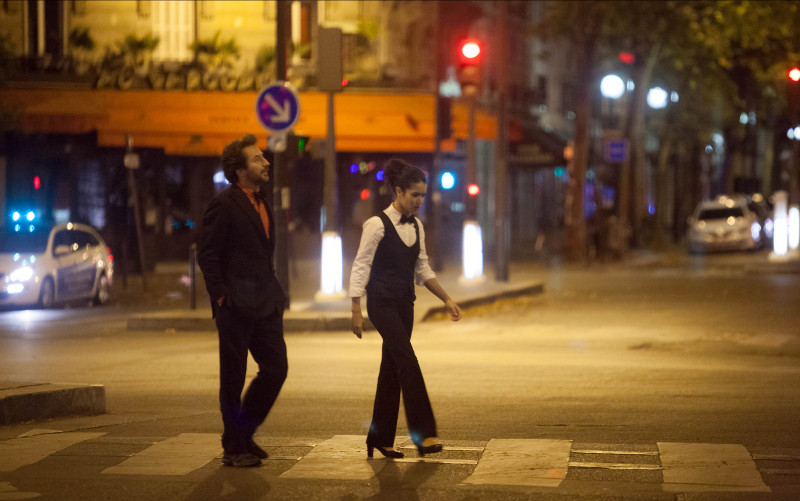 Luigi (Edouard Baer) braucht die Hilfe seiner rechten Hand Nawel (Audrey Tautou), um sein Theater zu retten. (© Tiberius Film)